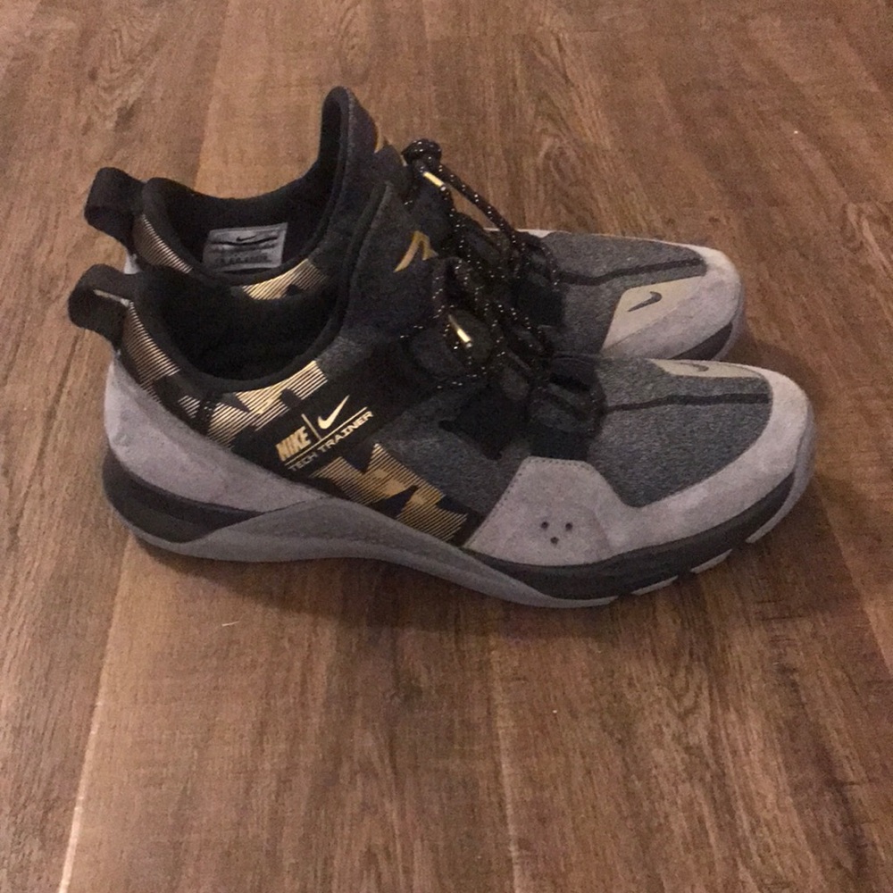 Russell Wilson Nike tech trainer